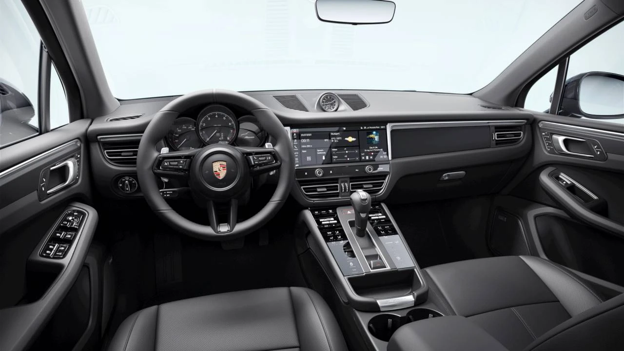 2026 Porsche Macan - Image 9 of 10
