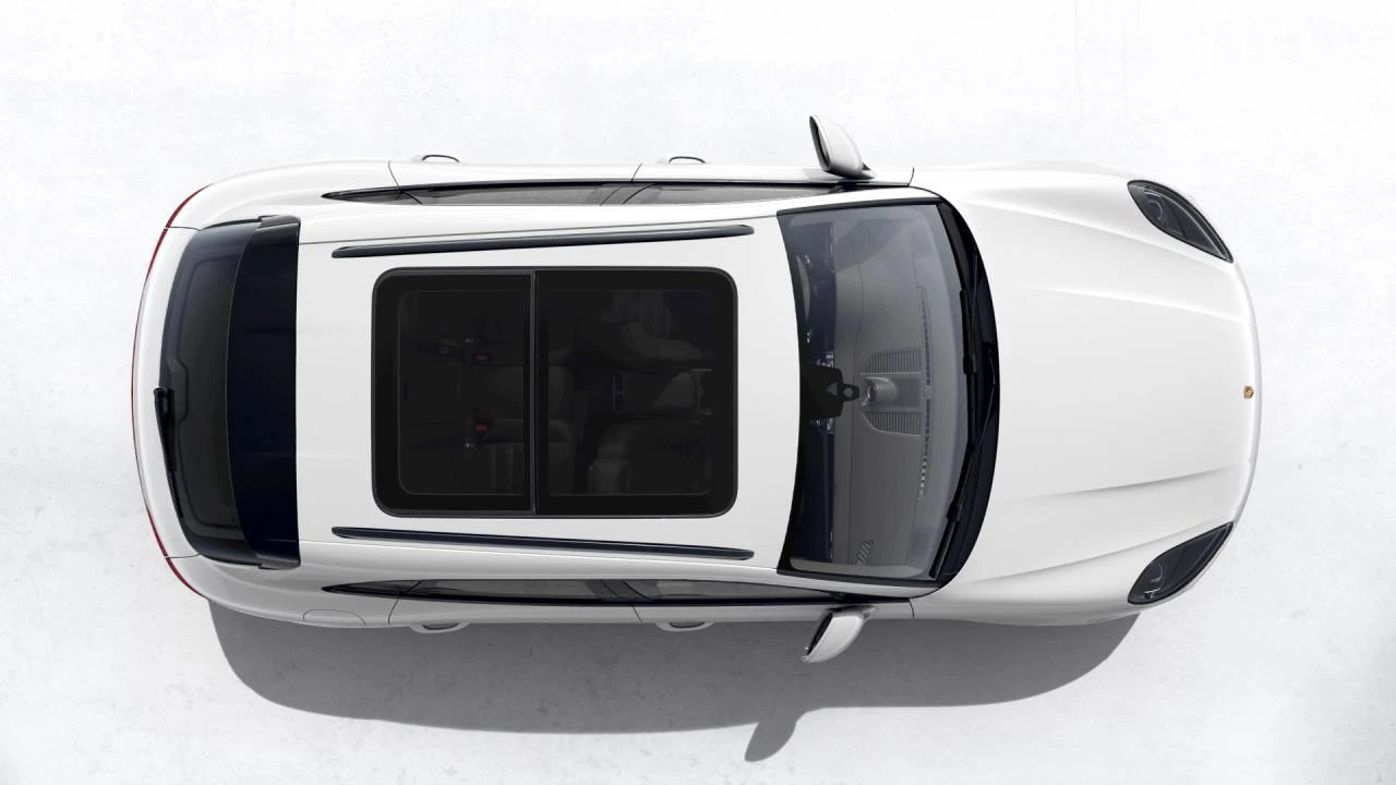 2026 Porsche Macan - Image 5 of 10