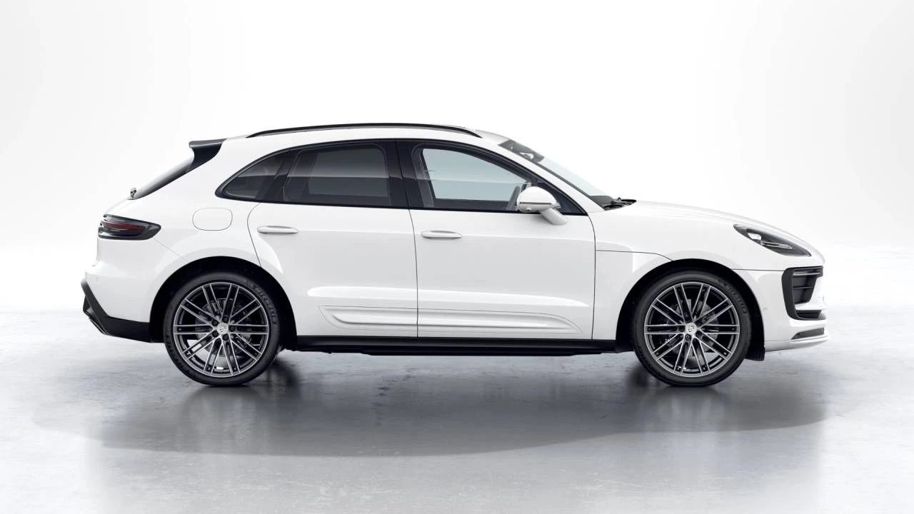 2026 Porsche Macan - Image 6 of 10