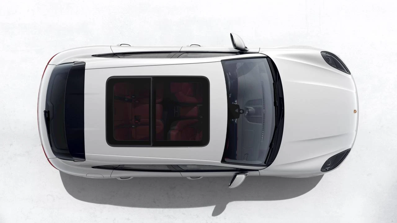 2026 Porsche Macan - Image 5 of 10