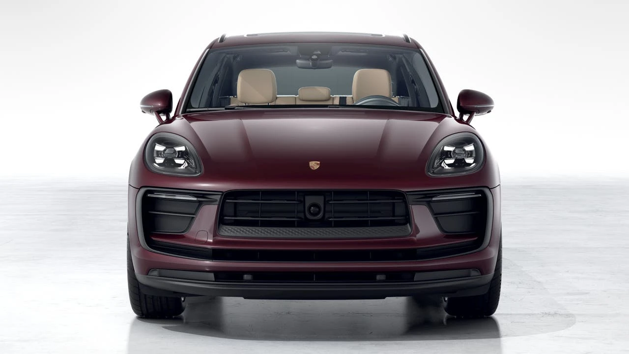 2026 Porsche Macan Electric - Image 8 of 10