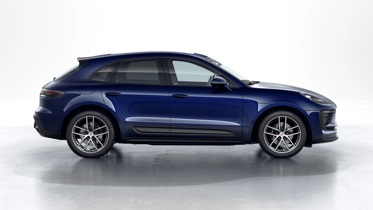 2026 Porsche Macan - Image 6 of 10