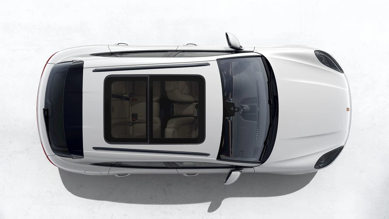 2026 Porsche Macan Electric - Image 5 of 10