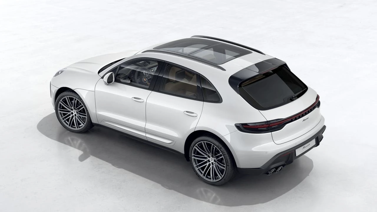 2026 Porsche Macan Electric - Image 4 of 10
