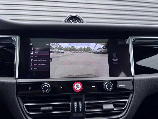 2026 Porsche Macan - Image 20 of 29