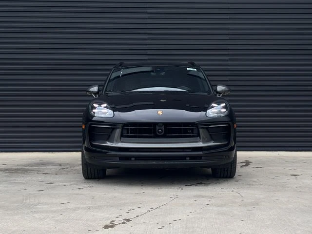 2026 Porsche Macan - Image 10 of 29