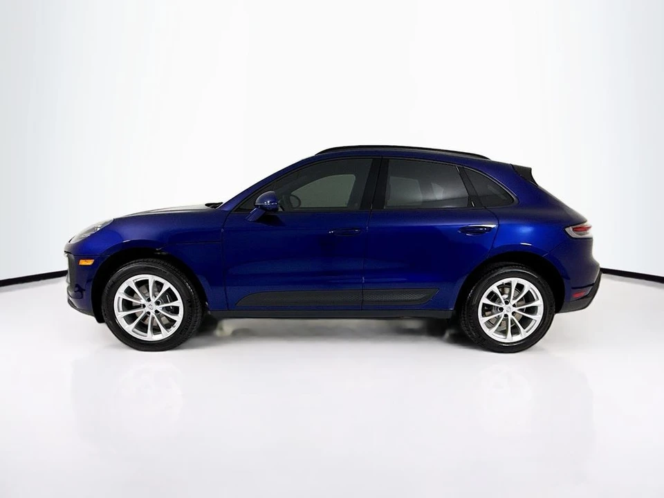 2026 Porsche Macan - Image 2 of 31