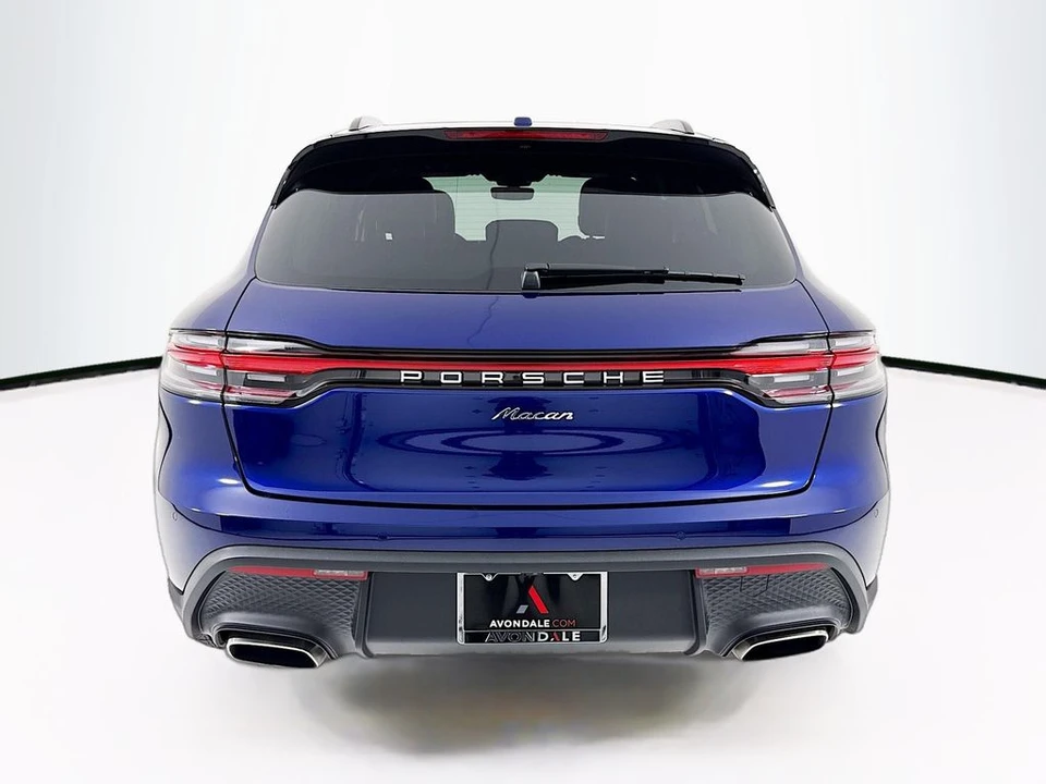 2026 Porsche Macan - Image 10 of 31