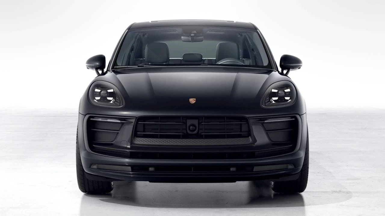 2026 Porsche Macan - Image 8 of 10