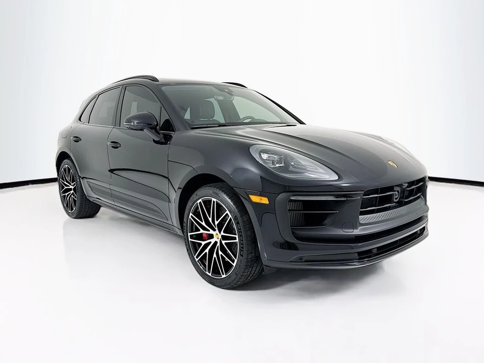 2026 Porsche Macan - Image 7 of 31