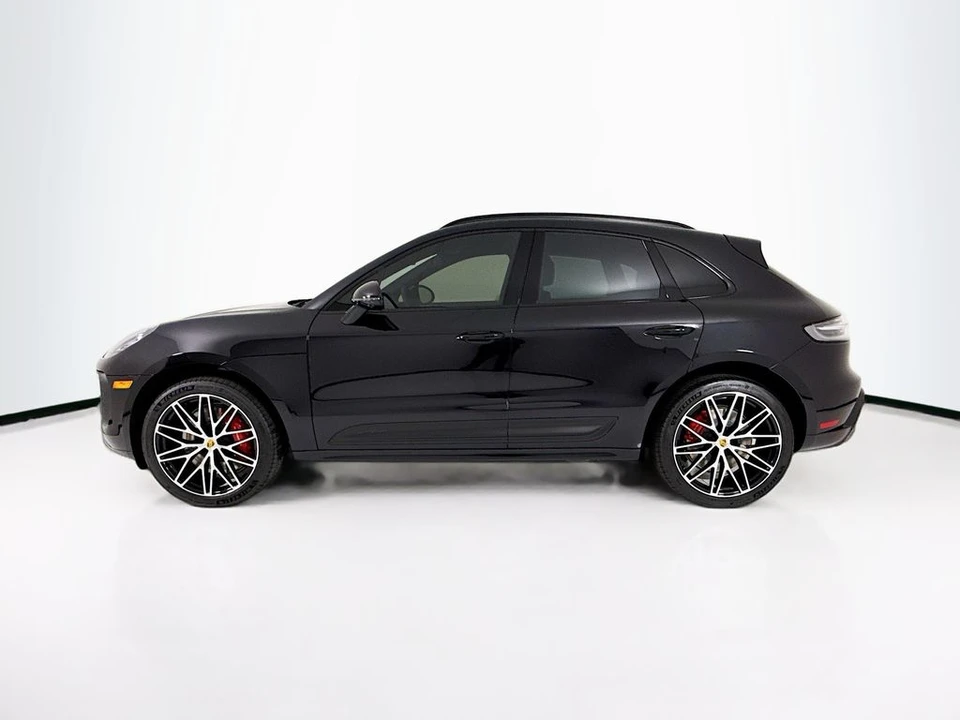 2026 Porsche Macan - Image 2 of 31