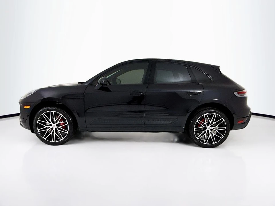 2026 Porsche Macan - Image 2 of 31