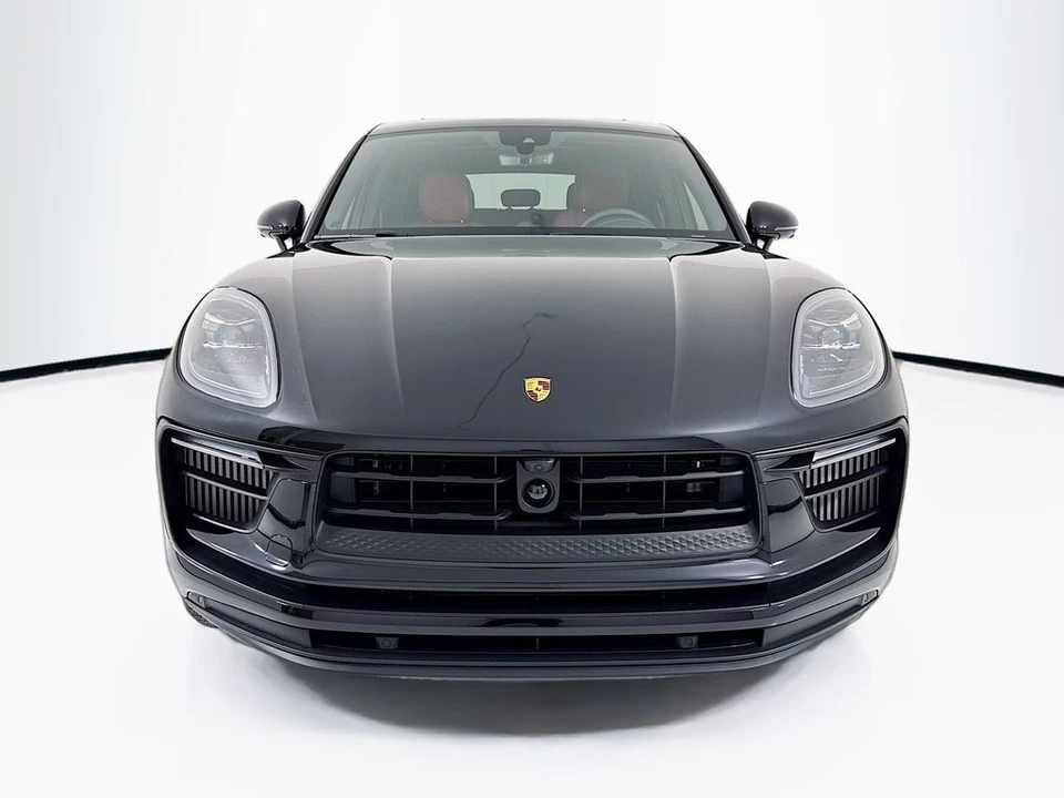 2026 Porsche Macan - Image 6 of 31
