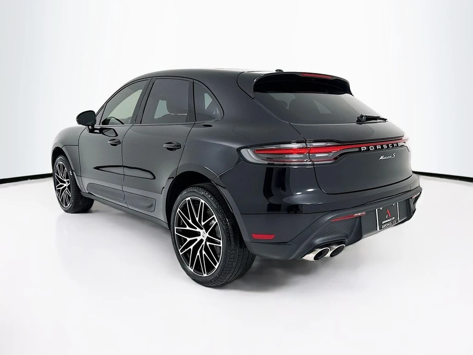 2026 Porsche Macan - Image 3 of 31