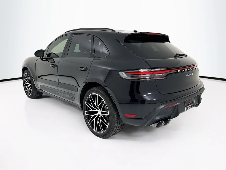 2026 Porsche Macan - Image 3 of 31