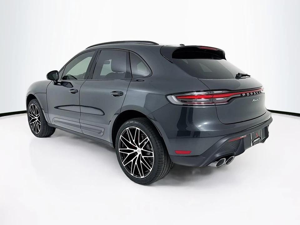 2026 Porsche Macan - Image 3 of 31