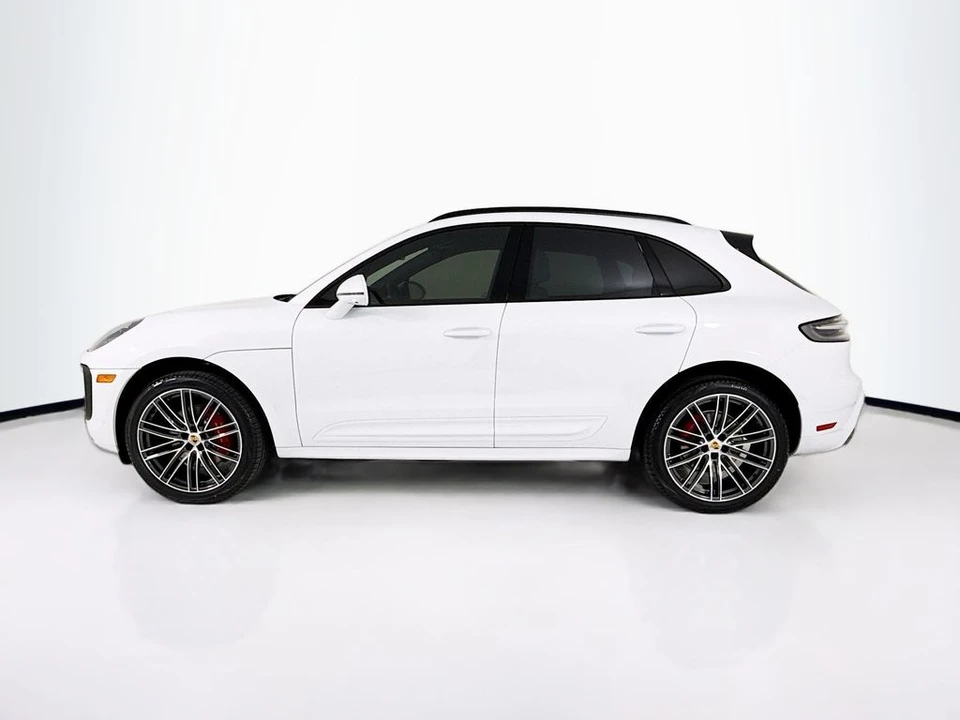 2026 Porsche Macan - Image 2 of 31