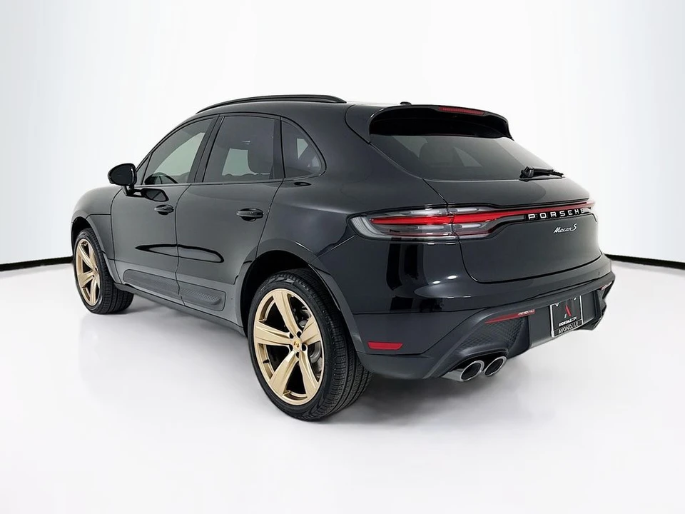 2026 Porsche Macan - Image 3 of 31