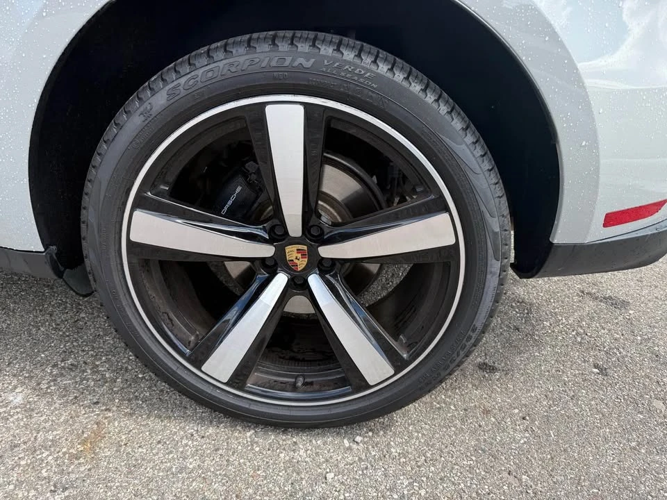 2026 Porsche Macan Electric - Image 14 of 15