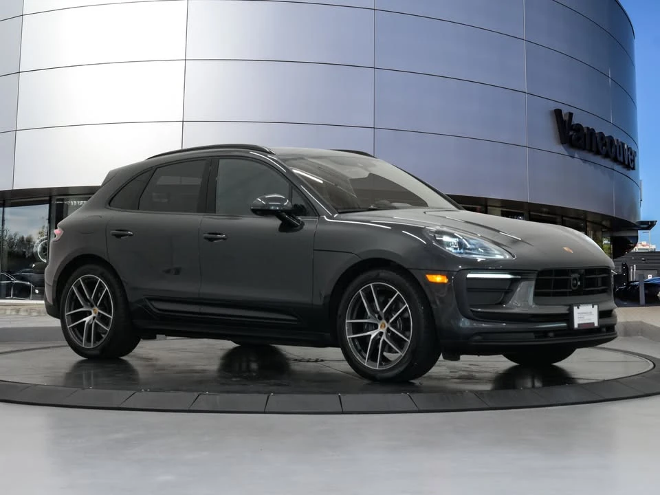 2026 Porsche Macan T - Image 20 of 20