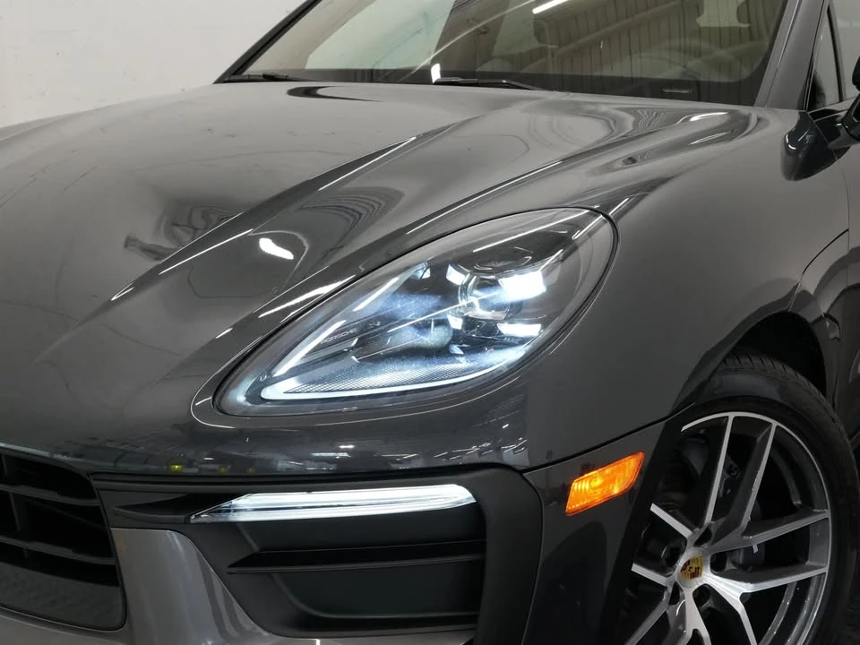 2026 Porsche Macan T - Image 9 of 20