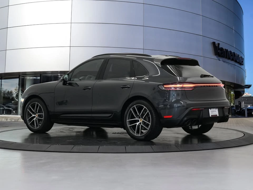 2026 Porsche Macan T - Image 18 of 20