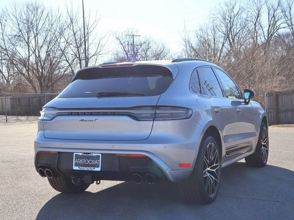 2026 Porsche Macan T - Image 8 of 20