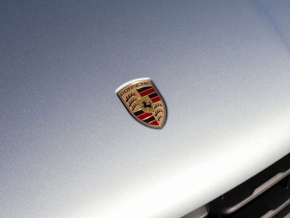 2026 Porsche Macan T - Image 13 of 20