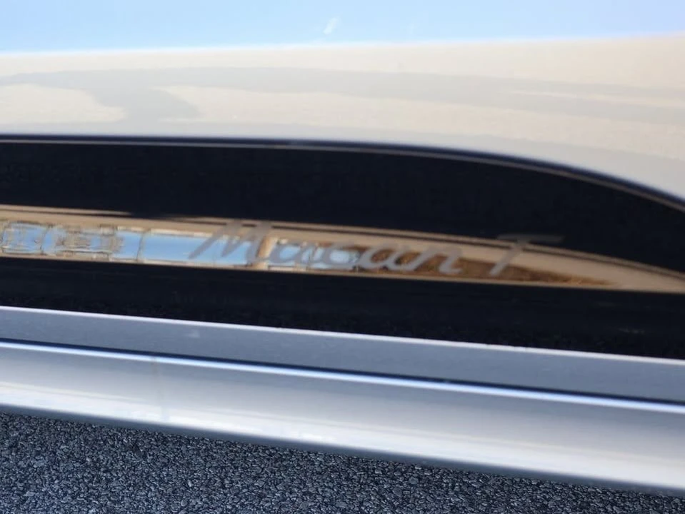 2026 Porsche Macan T - Image 16 of 20