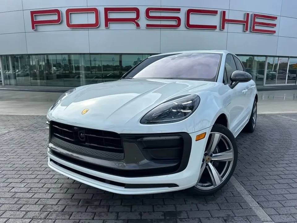 2026 Porsche Macan T - Image 2 of 6