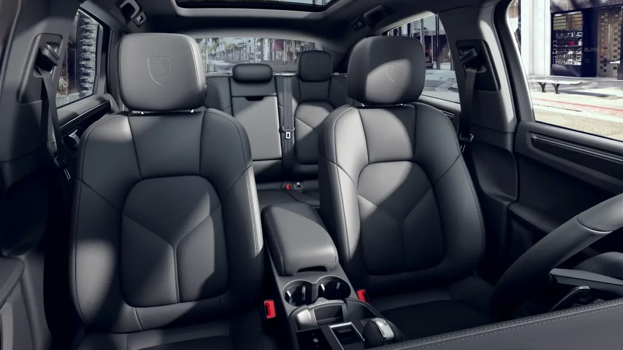 2026 Porsche Macan T - Image 5 of 12