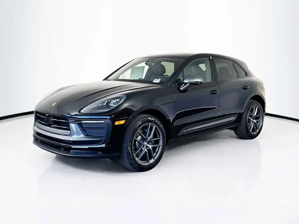 2026 Porsche Macan T - Image 12 of 12