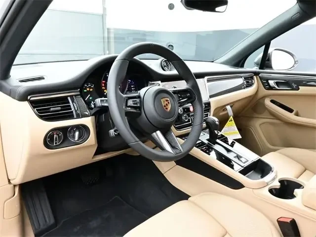 2026 Porsche Macan T - Image 4 of 6