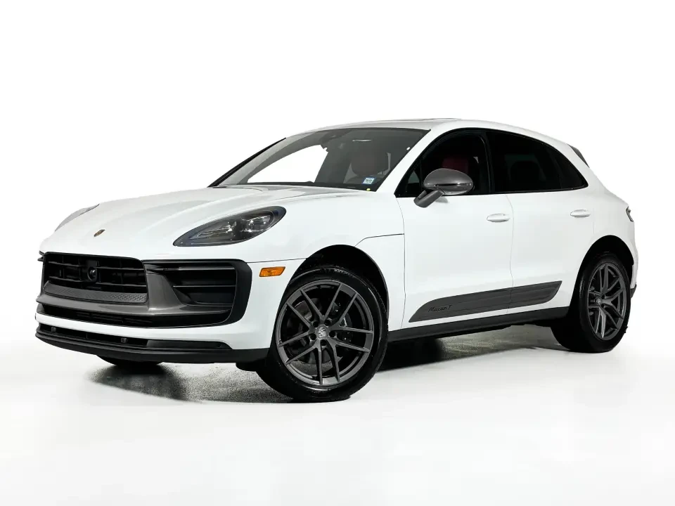 2026 Porsche Macan T - Image 10 of 12