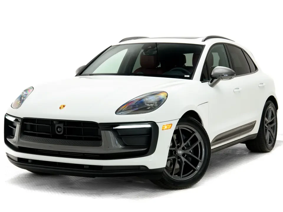 2026 Porsche Macan T - Image 8 of 12