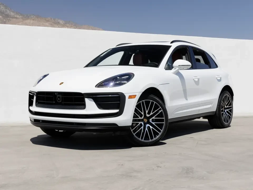 2026 Porsche Macan T - Image 11 of 13