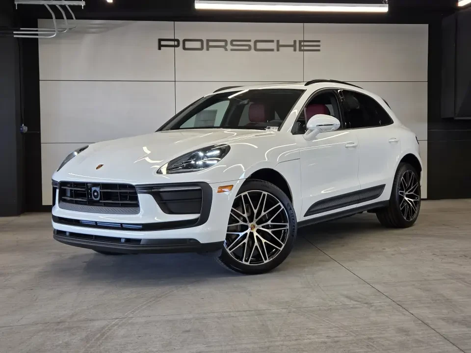 2026 Porsche Macan T - Image 13 of 13