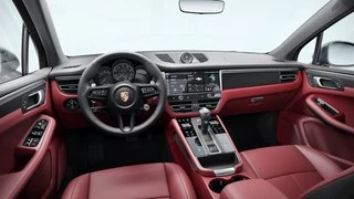 2026 Porsche Macan T - Image 4 of 5