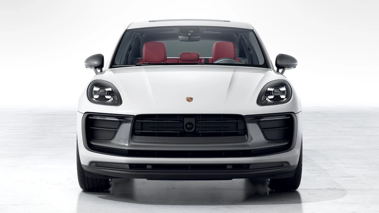 2026 Porsche Macan T - Image 8 of 10