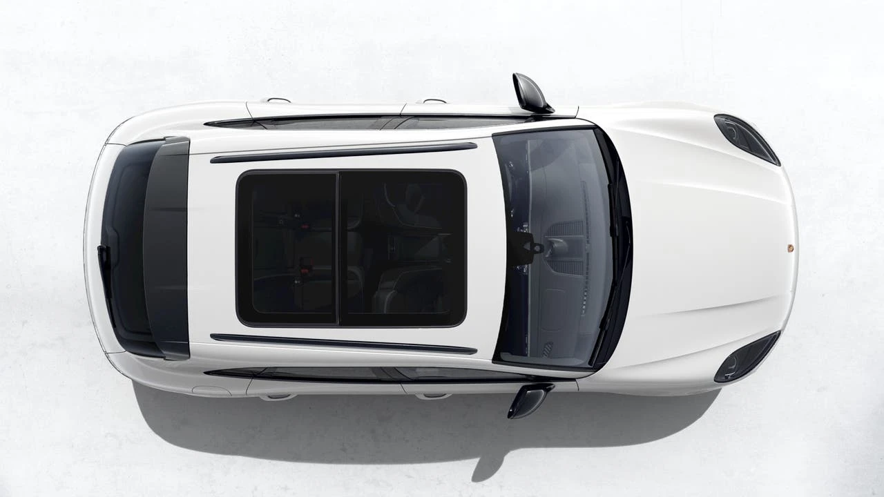 2026 Porsche Macan T - Image 5 of 10