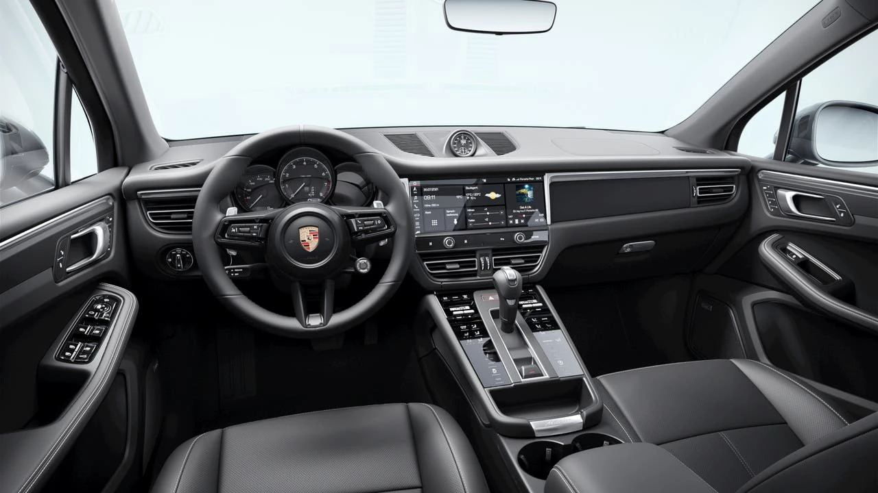 2026 Porsche Macan T - Image 9 of 10
