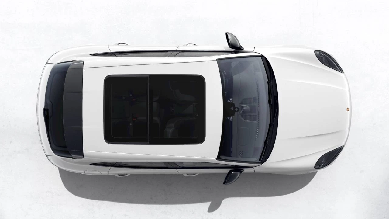 2026 Porsche Macan T - Image 5 of 10