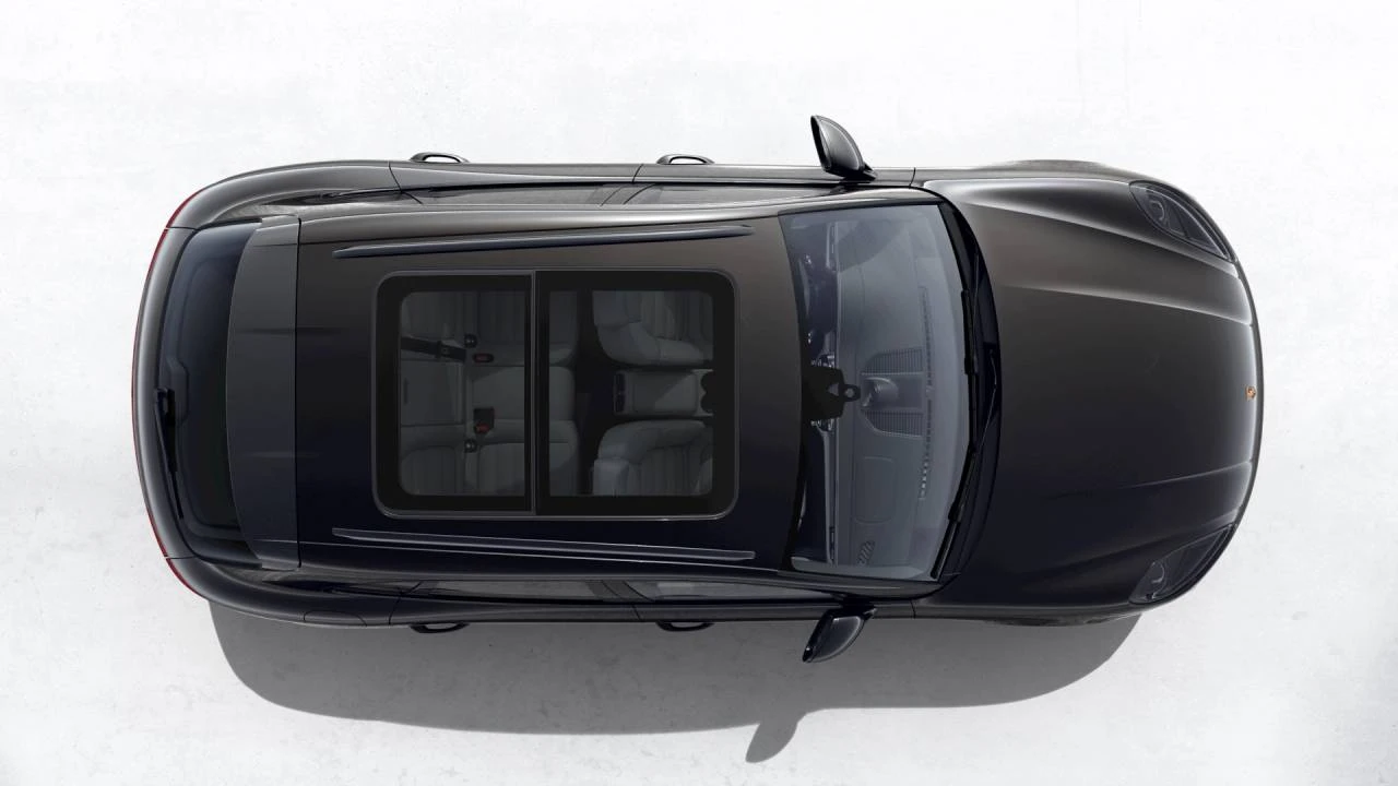2026 Porsche Macan T - Image 5 of 10