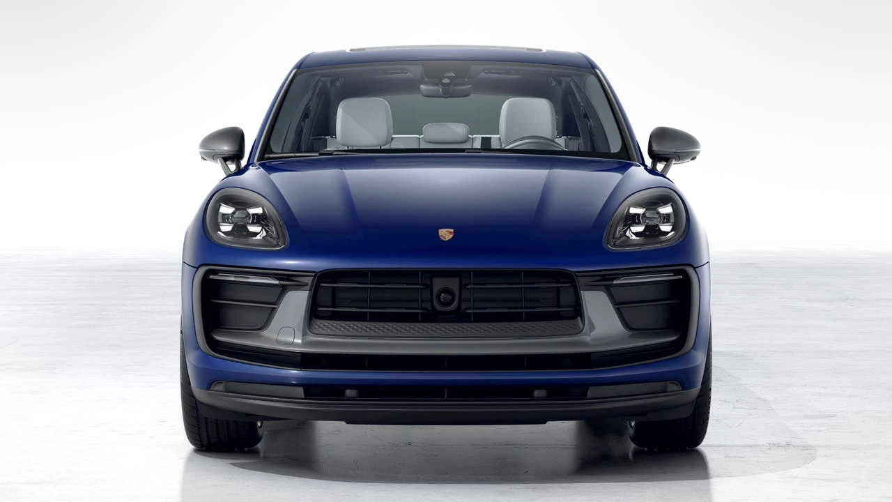 2026 Porsche Macan T - Image 8 of 10