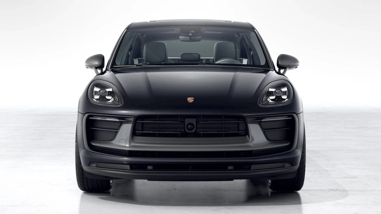 2026 Porsche Macan T - Image 8 of 10
