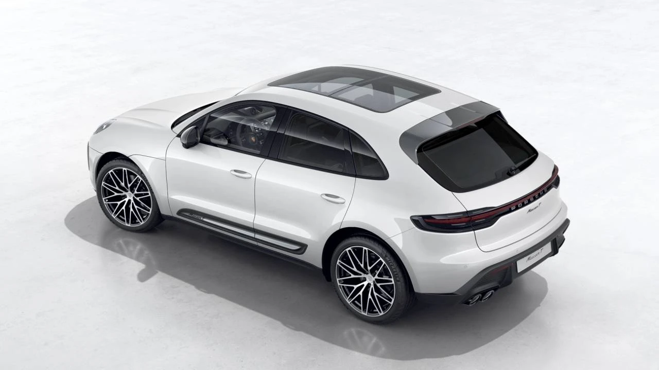 2026 Porsche Macan T - Image 4 of 10
