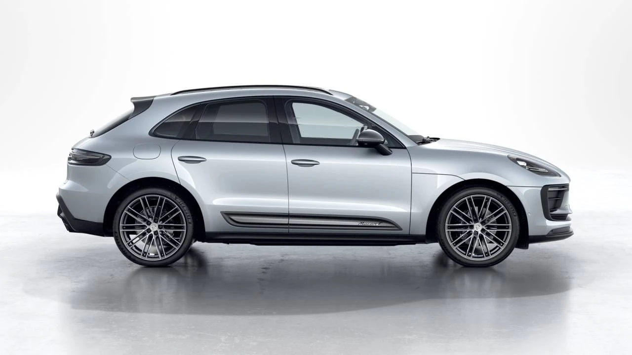 2026 Porsche Macan T - Image 6 of 10