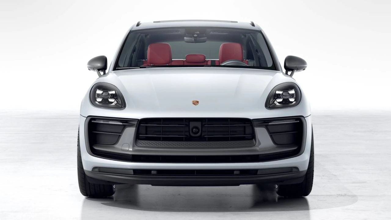 2026 Porsche Macan T - Image 8 of 10