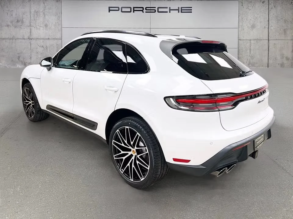 2026 Porsche Macan T - Image 20 of 31