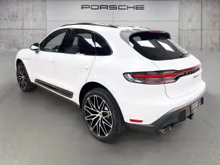 2026 Porsche Macan T - Image 17 of 31